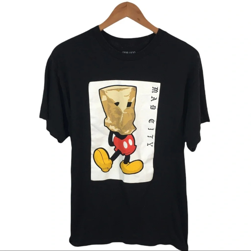 TS703 RARE Amillion Mad City Mickey Mouse Shirt L